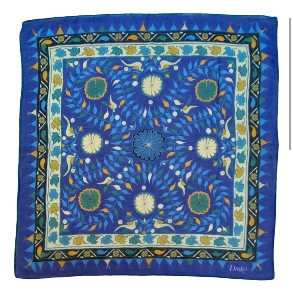 NWOT Drakes Blue and Green Patterned Bandana Scarf